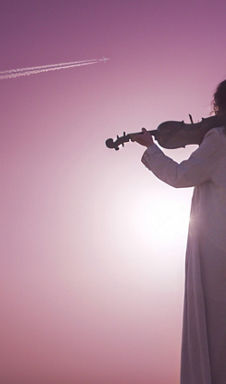 Violin-on-top-of-The-Edge